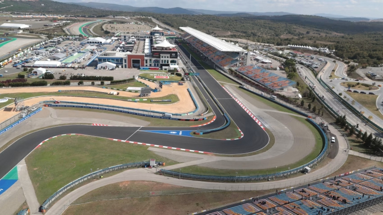 Formula 1 İstanbul'a ne zaman geliyor? 2027 Türkiye GP tarihi belli oldu mu?