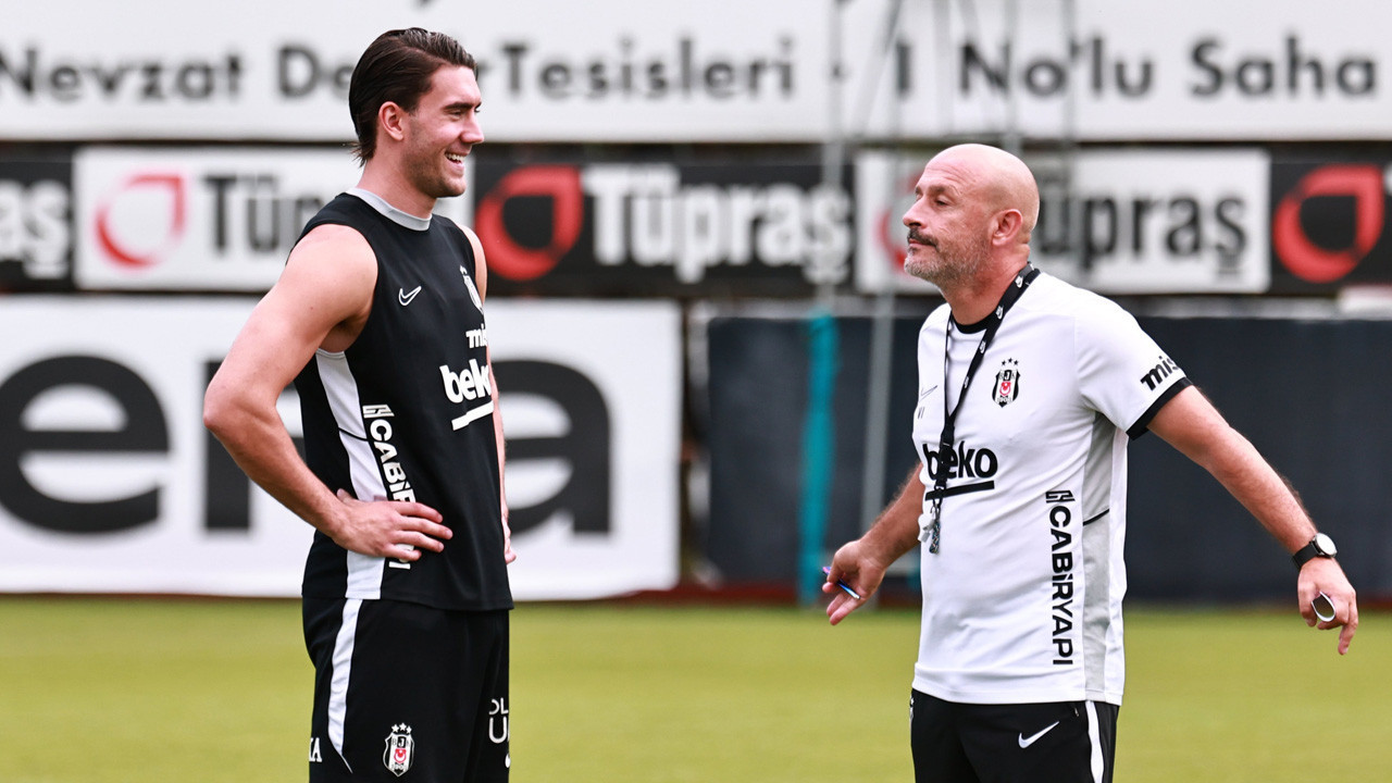 Beşiktaş'ta yeni transfer Dusan Vlahovic, ilk antrenmanına çıktı