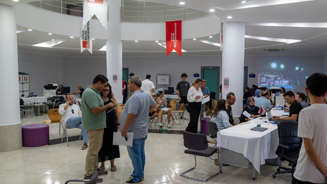 Antalya Belek Üniversitesi'nde kayıt heyecanı