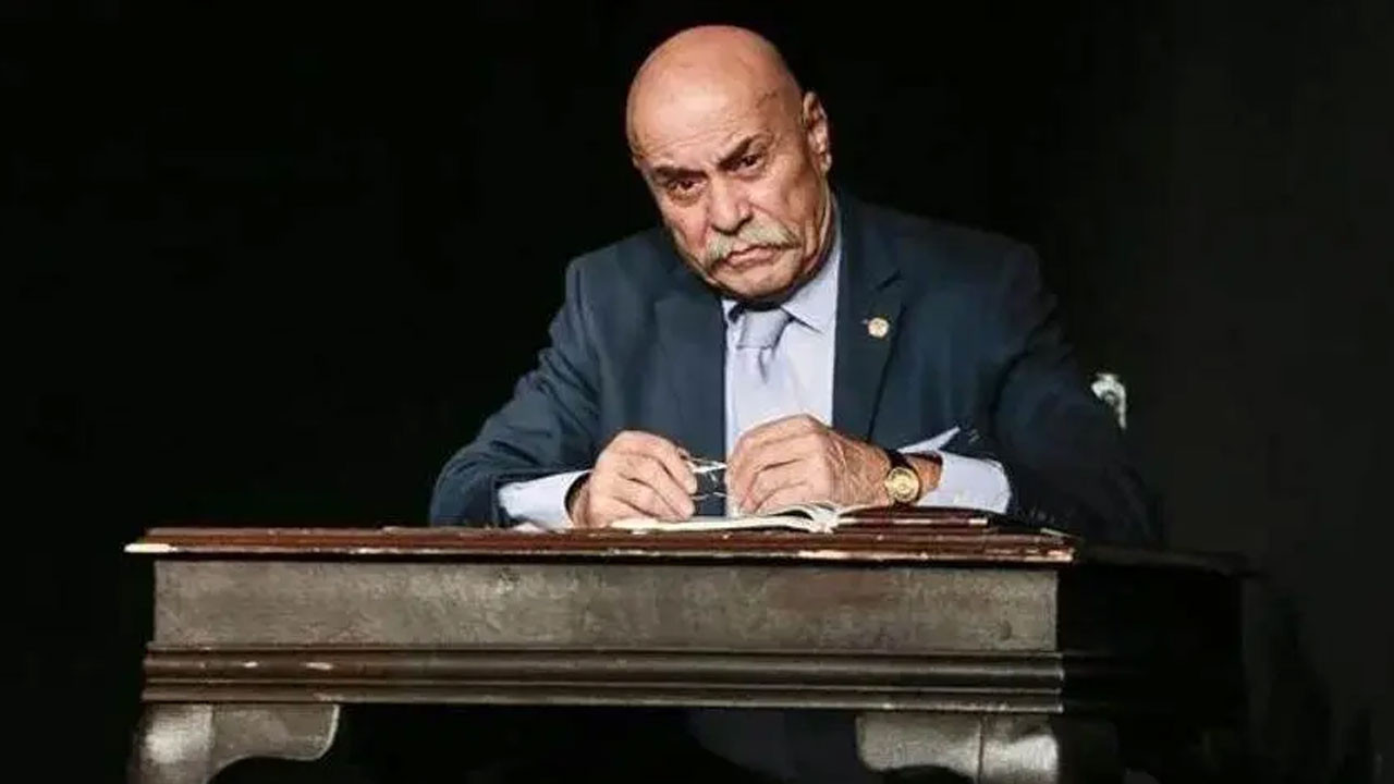 Usta oyuncu Faruk Günuğur hayatını kaybetti