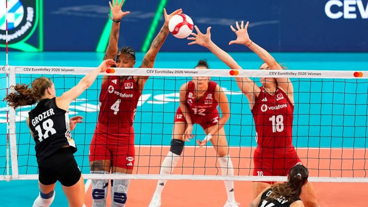 A Milli Kadın Voleybol Takımı, Almanya'yı devirdi