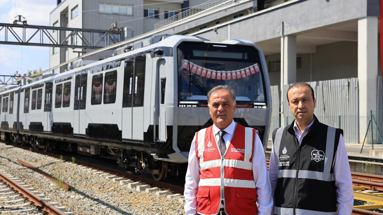 İstanbul'da 2 metro hattına 100 yeni metro alımı tanıtım töreni