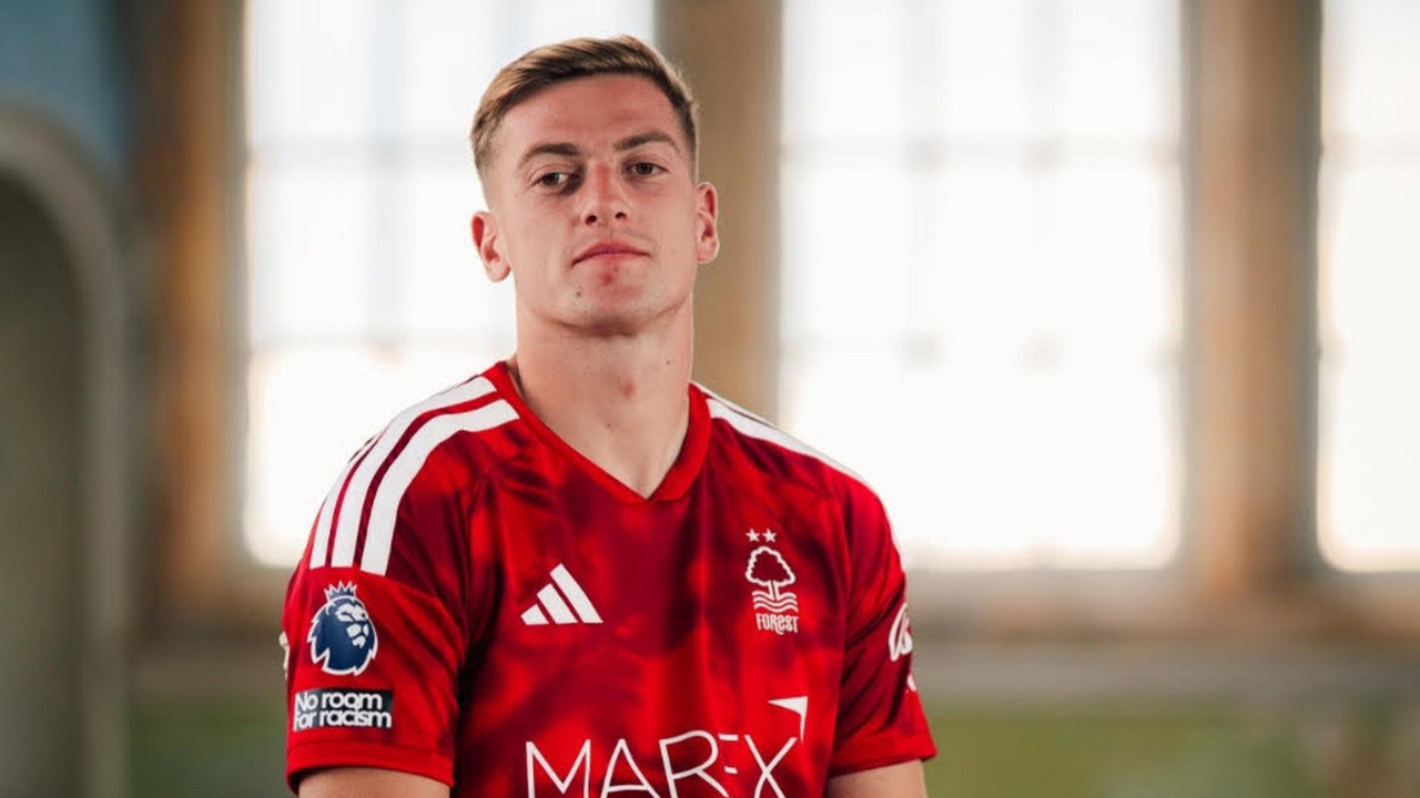 Nottingham Forest'a Chelsea'den İngiliz santrfor transferi