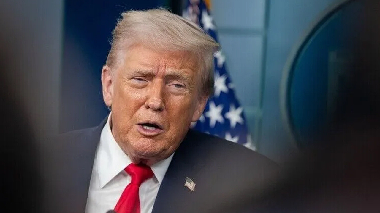 İranlı'dan Trump'ın Hürmüz Boğazı'yla ilgili paylaşımına "şizofreni" tanımıyla yanıt!