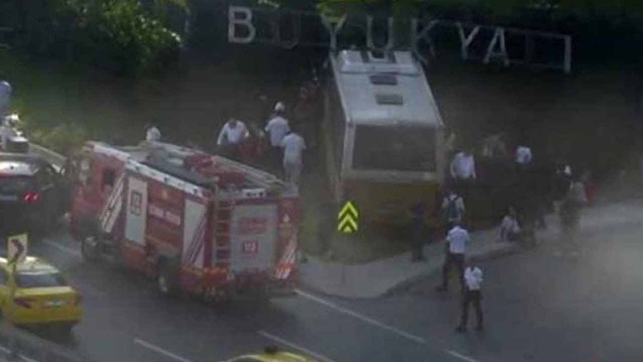Zeytinburnu'nda İETT otobüsü bahçe duvarına çarptı