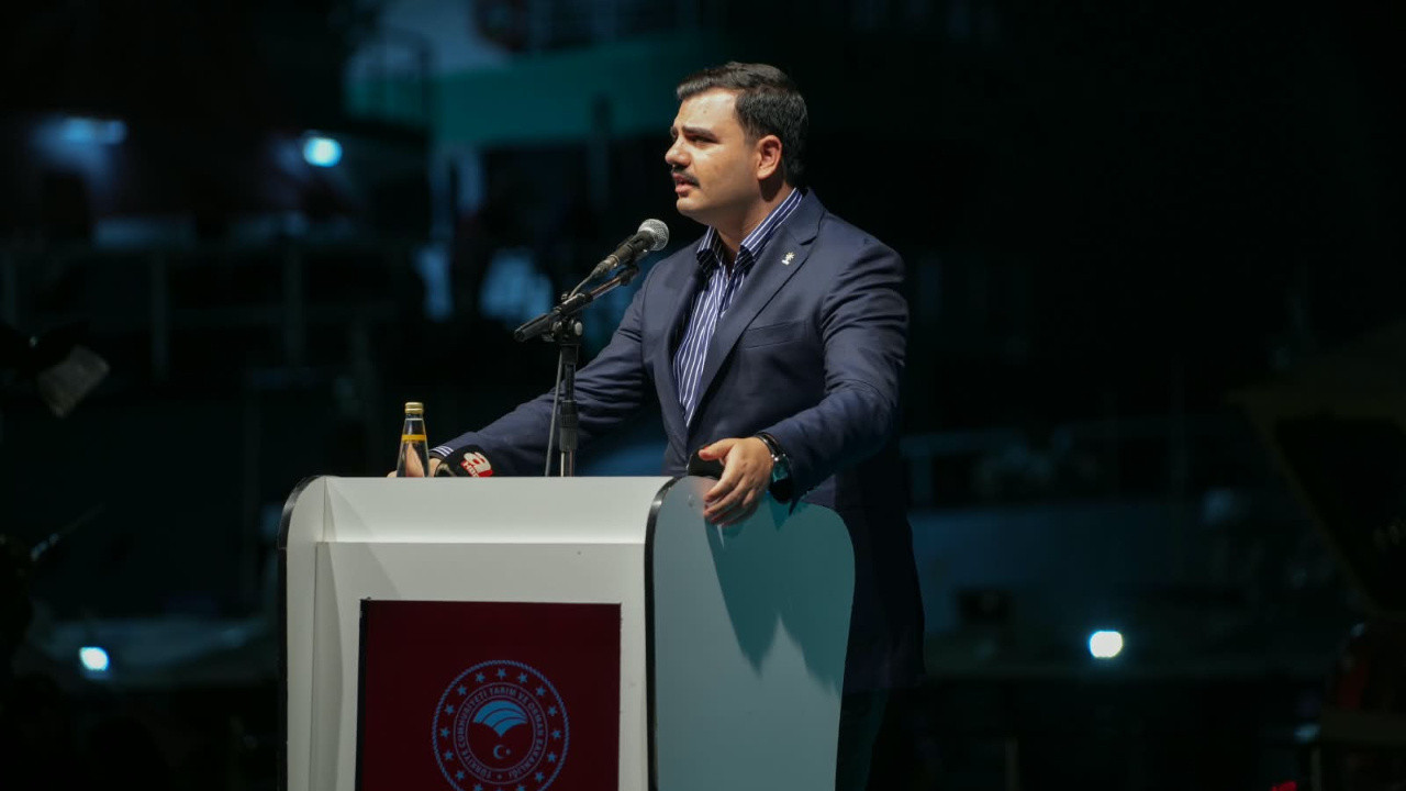Eyyüp Kadir İnan: “Siz yeter ki üretin, engelleri biz aşarız