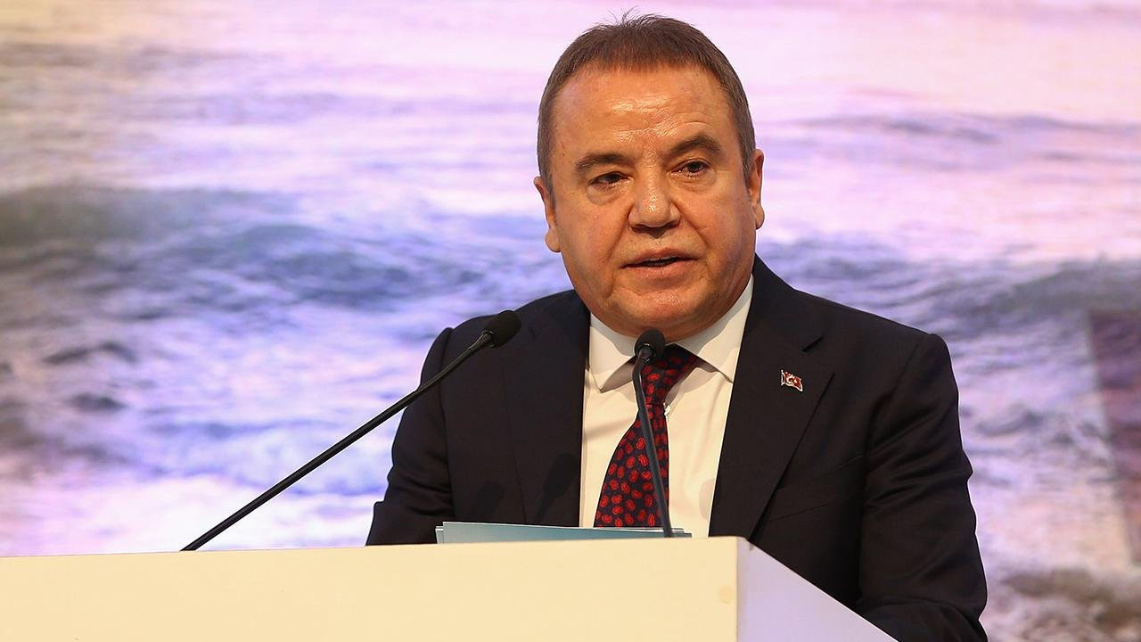 Muhittin Böcek hakkında fuhuş soruşturması! Belediyede işe yerleştirmiş