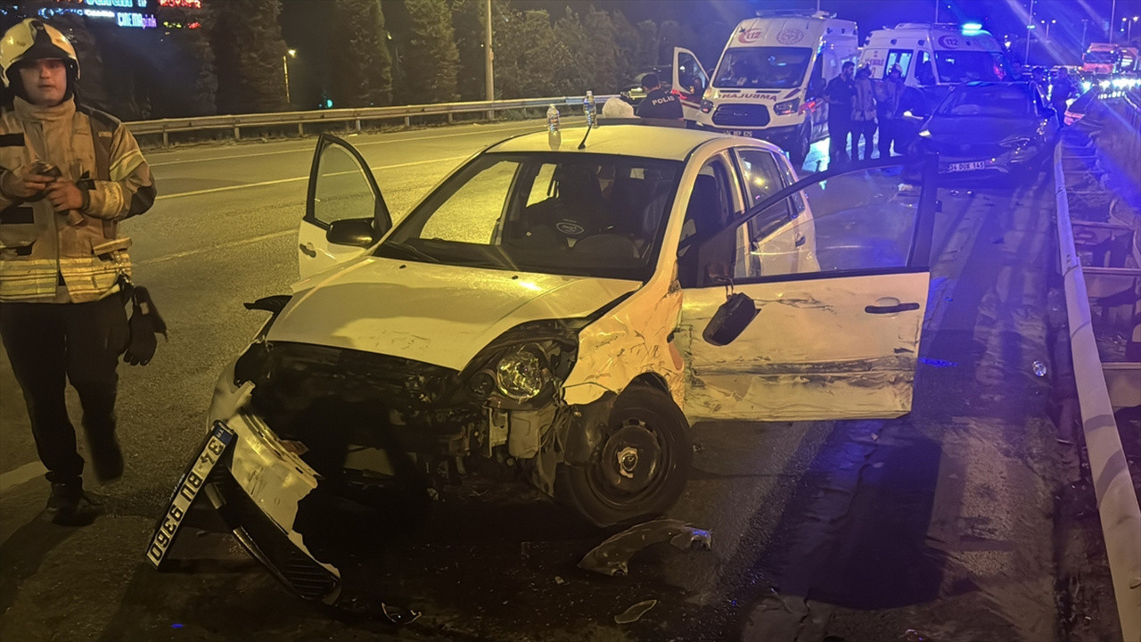 Ümraniye'de zincirleme trafik kazası: 3 yaralı