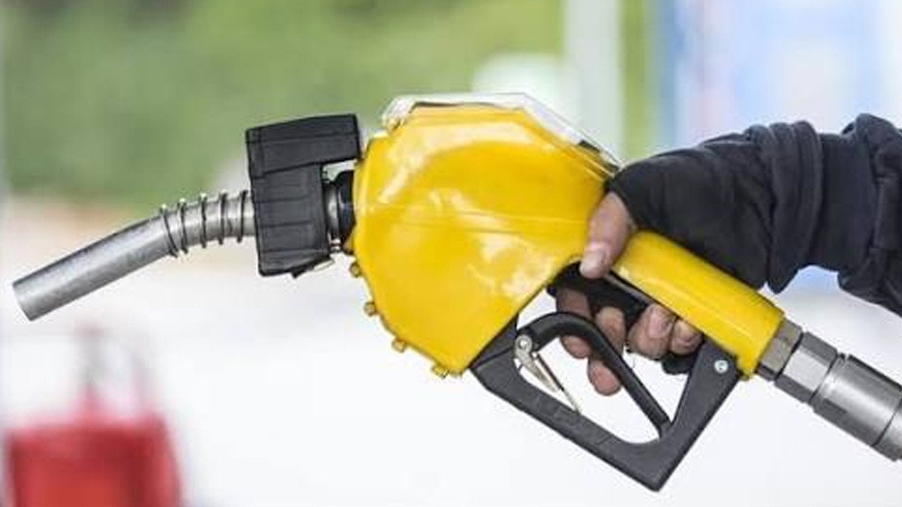 Akaryakıt fiyatı cep yakacak! Benzin, motorin ve LPG'ye zam geliyor, depoları ucuza doldurmak için acele edin