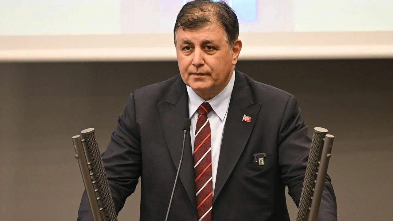 Cemil Tugay CHP'ye geri dönecek mi? CHP sözcüsü Müslim Sarı açıkladı