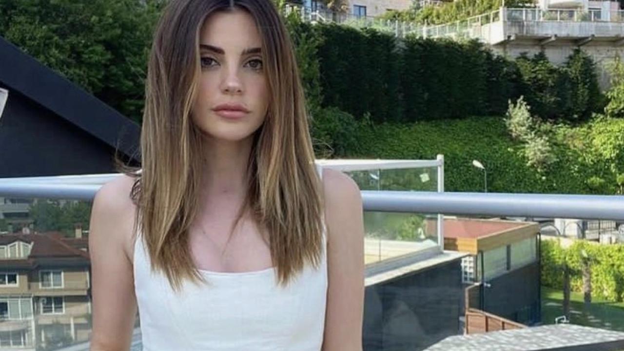 Ezgi Eyüpoğlu tatilden paylaştı! Bikinili kareleri olay