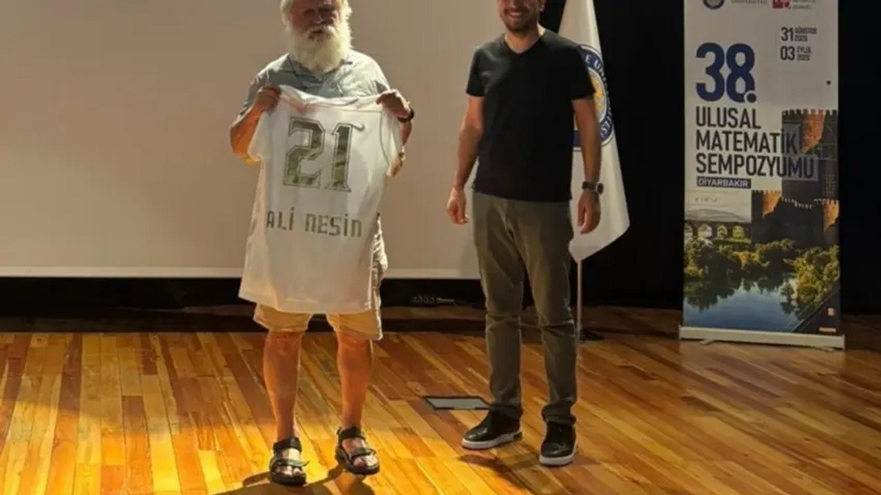 "Fenerbahçe'yi bıraktım artık Amedsporluyum" Ünlü isim sahnede açıkladı!