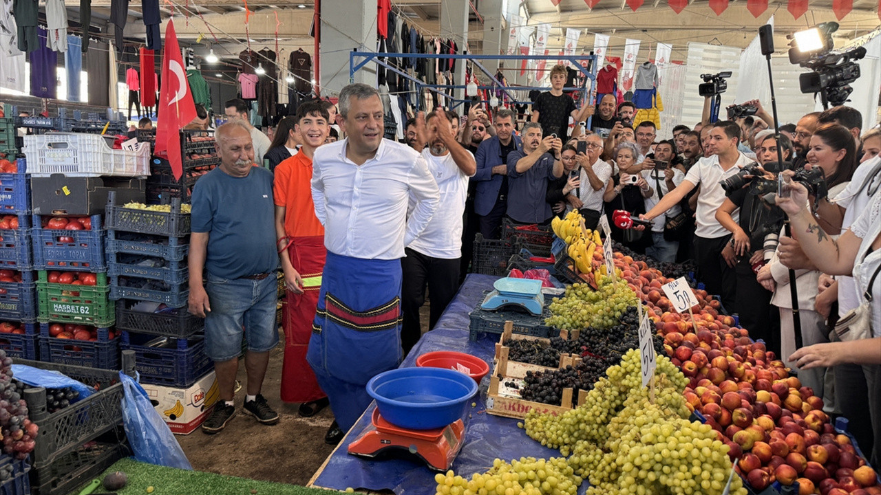 Özgür Özel Edirne'de emeklilere seslendi: Bir kuruş para alınmayacak