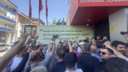 CHP il binası önü karıştı! Yine o pankartı astılar...