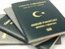 Bu iki gruba yeşil pasaport! Bakan Çiftçi şartları açıkladı