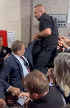 Ümit Özdağ hakim karşısına çıktı, günler sonra ilk kez görüntülendi! Dava ertelendi - Resim: 0