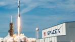 SpaceX Hisseleri, Nasdaq'taki İlk İşlem Gününde Yüzde 11'den Fazla Yükseldi