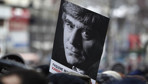 Gazeteci Hrant Dink, cinayetin 17. yılında Agos gazetesi önünde anıldı