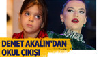 Demet Akalın'dan okul çıkışı