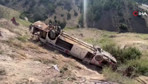 Kars'ta yolcu otobüsü viyadükten düştü! Çok sayıda ölü ve yaralı var