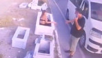 Genç kadın boş mezara girdi yoldan geçen adam onu görünce