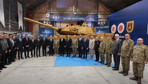Kötü komşu Türkiye savunma sanayisini ev sahibi yaptı! Modernize edilen M60T tankları teslim edildi
