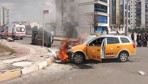 Taksi hafif ticariye çarptı, alev alıp cayır cayır yandı!