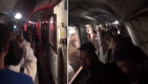 İstanbul'da metro arızası! Yolcular tünelde yürümek zorunda kaldı!