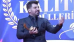 Ödül töreninde şoke eden anlar! İş insanı Lokman İn'den Özge Ulusoy'a olay suçlama