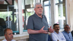 Müsavat Dervişoğlu'ndan orman yangınından etkilenen mahalleye ziyaret