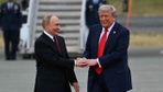 Trump ve Putin Alaska’da bir araya geldi