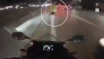 Maltepe'de trafik polisine motosiklet çarptı! Kaza anı kamerada