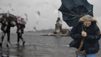 Meteoroloji art arda uyarı yaptı! O kentlerde yağmur ve fırtına bastıracak...