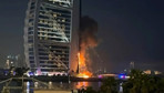 Dubai’nin simgesinde yangın paniği! Burj Al Arab’ın cephesi alev aldı