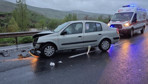Erzincan'da kaza! 2 otomobil çarpıştı: 4 yaralı