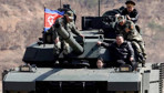 Kuzey Kore lideri Kim Jong-un'un kızı tank kullandı