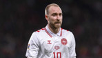 Christian Eriksen yine korkuttu! Sahada yere yığıldı...