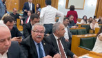 CHP grup toplantısı olay! Vekiller yer tuttu Özgür Özel mi Kılıçdaroğlu mu konuşacak