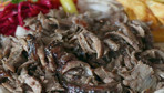 Döner servisi sırasında kızgın tereyağ bebeğin üzerine döküldü!