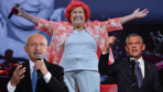 Selda Bağcan tarafını seçti! Kılıçdaroğlu mu, Özgür Özel mi?