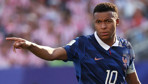 Kylian Mbappé Celeste Amarilla’ya sert tepki gösterdi