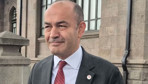 Özgür Karabat, YENİ Parti rozetini takan ilk isim oldu