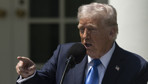 Trump'tan 'İran'a saldırıları durdurduk' açıklaması
