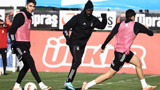 besiktas-antrenman-hx0q_cover.jpg