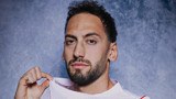 Hakan Çalhanoğlu'nun Yeni İmajı Şaşırttı