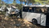 Aydın'da feci kaza! Tur otobüsü ile minibüs çarpıştı