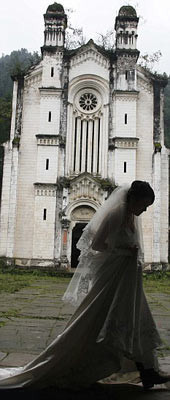 Yıkılmadan 10 saniye öncesi! - Resim: 2