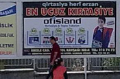 Kürtçe artık reklam panolarında