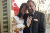 Erman Toroğlu eşi Ezgi Yavuz kaç yaşında kimdir el ele yakalanmışlardı