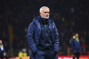 Mourinho'dan derbi yorumu: Herkes maymun gibi zıplıyordu